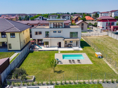 Vila premium, pregatita pentru viitor–panouri solare, spatiu generos