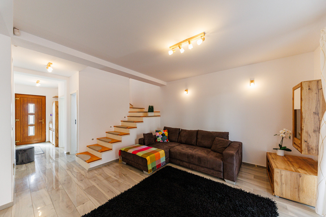 Comision 0% | Inchiriere vila moderna, mobilata complet, Dumbravita Central 