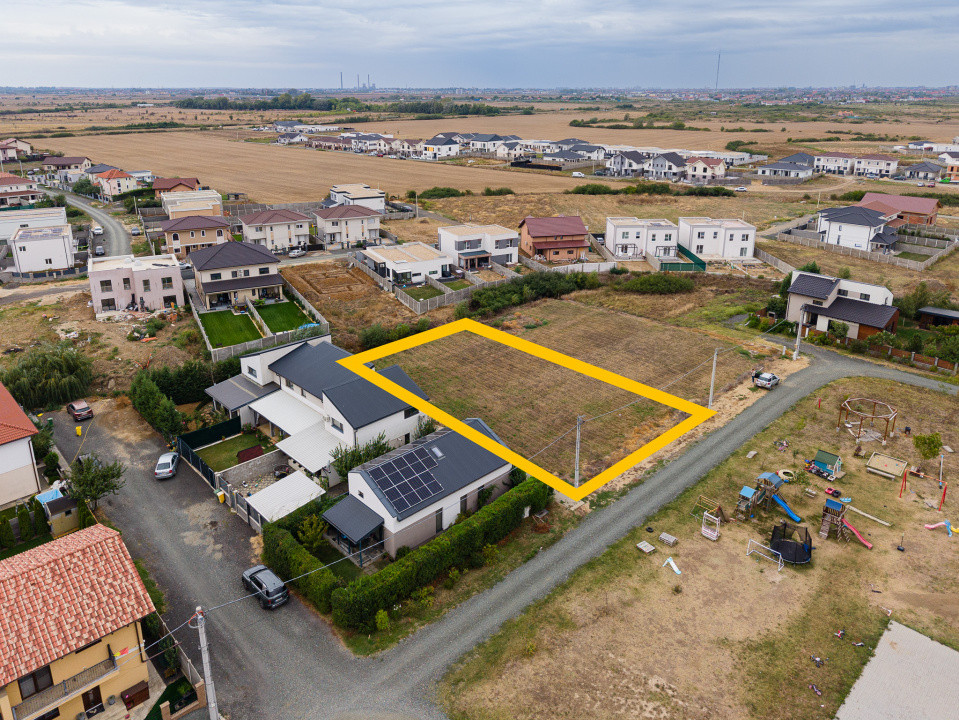 Teren 1000 mp Urseni – zonă locuită, ideal pentru casă sau duplex