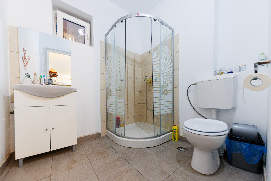 Teren 1.439 mp cu casa batraneasca – Urseni, Vatra Veche