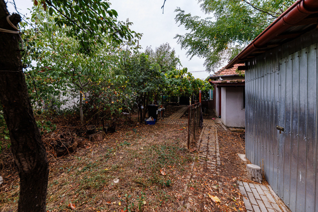Teren 1.439 mp cu casa batraneasca – Urseni, Vatra Veche