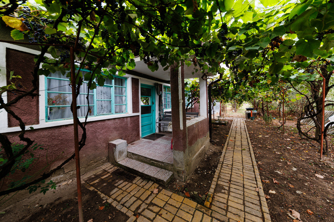 Teren 1.439 mp cu casa batraneasca – Urseni, Vatra Veche