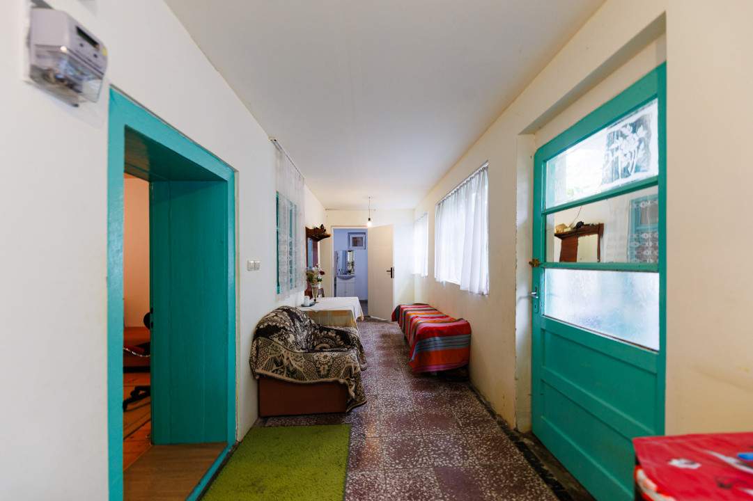 Teren 1.439 mp cu casa batraneasca – Urseni, Vatra Veche