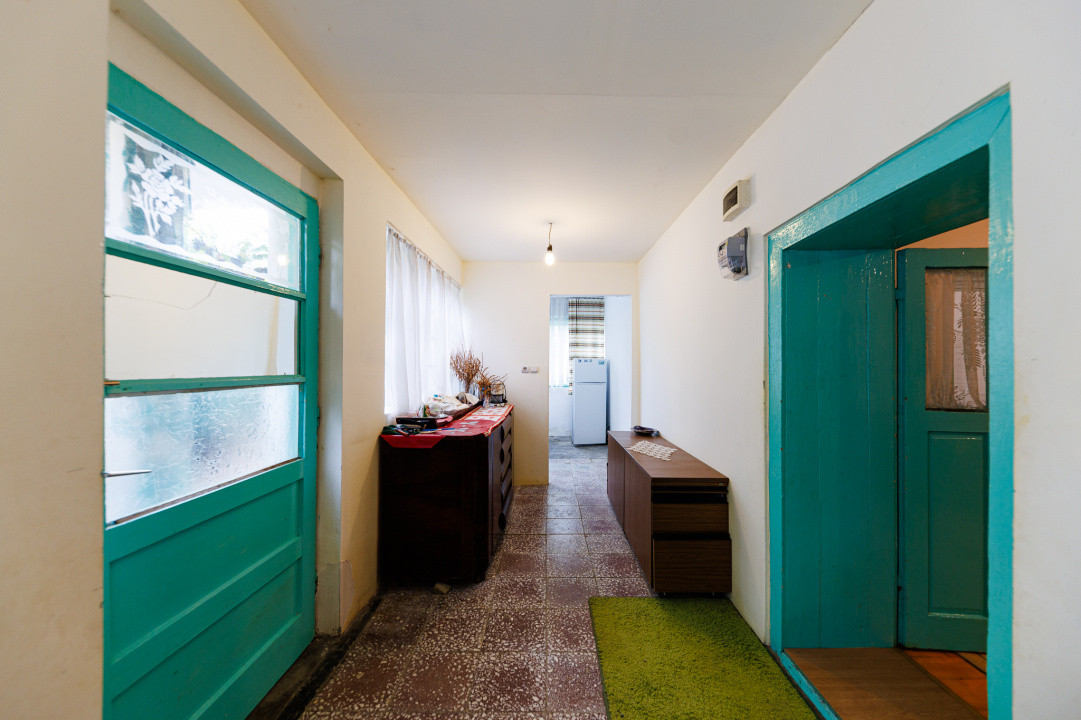 Teren 1.439 mp cu casa batraneasca – Urseni, Vatra Veche