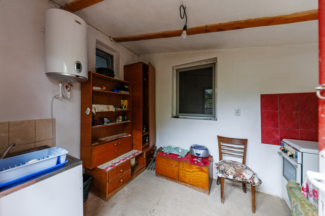 Teren 1.439 mp cu casa batraneasca – Urseni, Vatra Veche