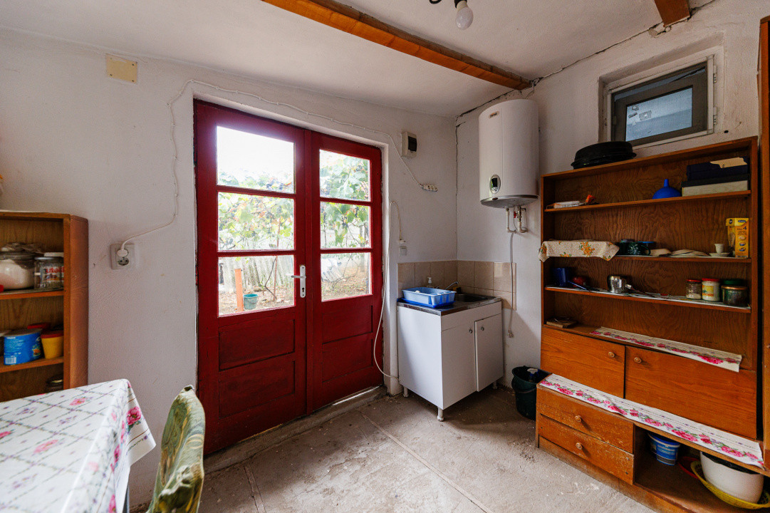 Teren 1.439 mp cu casa batraneasca – Urseni, Vatra Veche