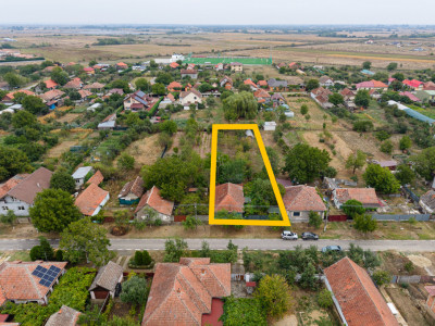 Teren 1.439 mp cu casa batraneasca – Urseni, Vatra Veche