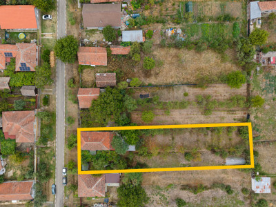 Teren 1.439 mp cu casa batraneasca – Urseni, Vatra Veche