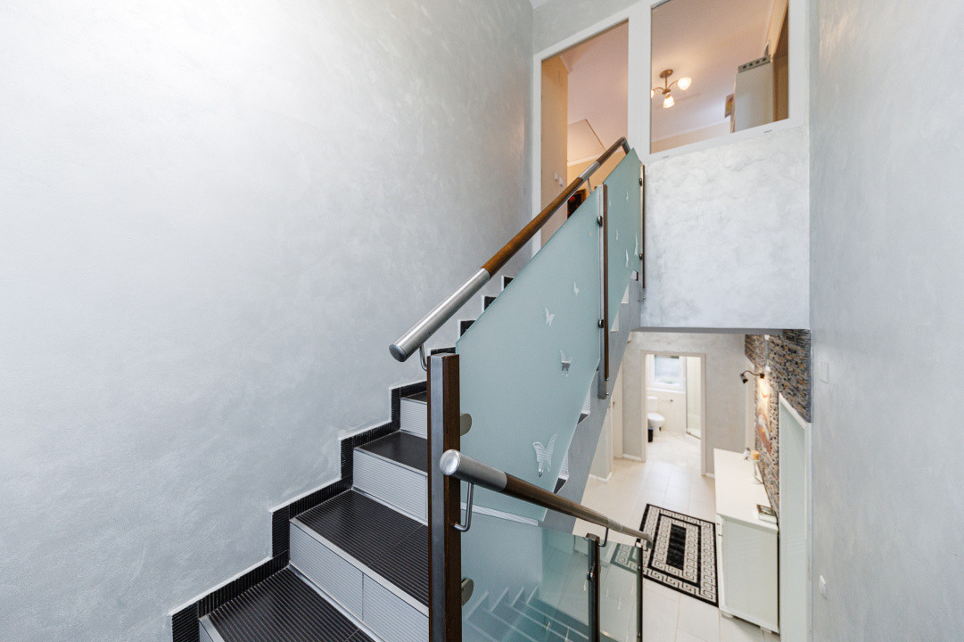 Casă individuală + studio, teren 555 mp – Giroc. Comision 0