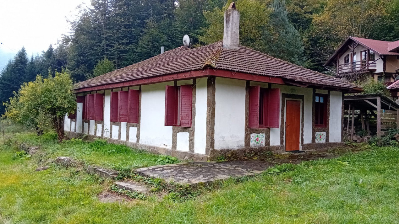 Casa de vacanta Crivaia, langa Valiug –locatie idilica, ideala pentru timp liber