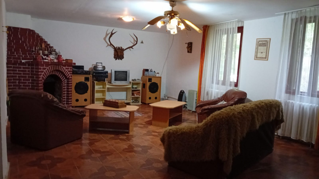 Casa de vacanta Crivaia, langa Valiug –locatie idilica, ideala pentru timp liber