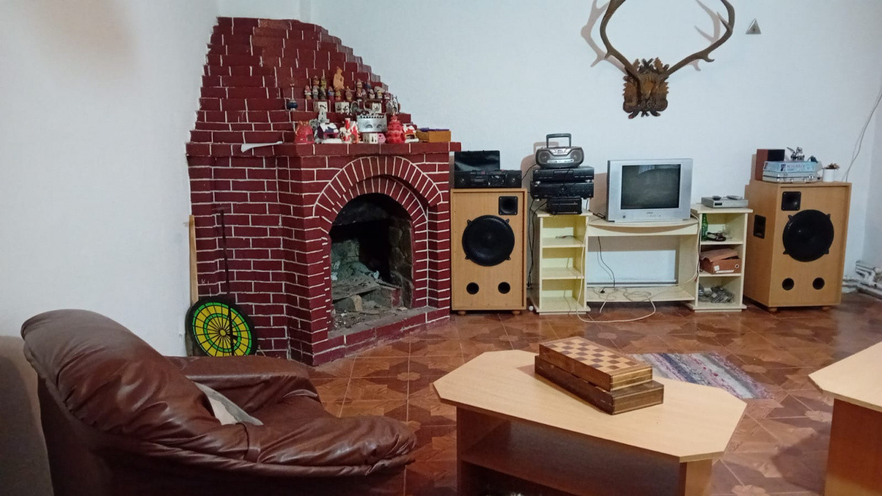 Casa de vacanta Crivaia, langa Valiug –locatie idilica, ideala pentru timp liber