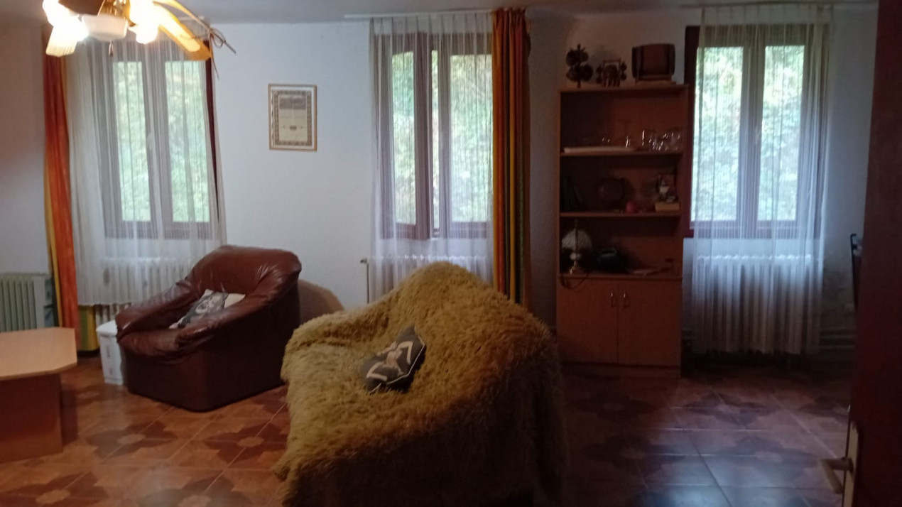 Casa de vacanta Crivaia, langa Valiug –locatie idilica, ideala pentru timp liber