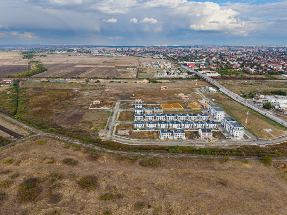 Teren 440 mp, cu autorizatie duplex, strada asfaltata, Mehala, Comision 0