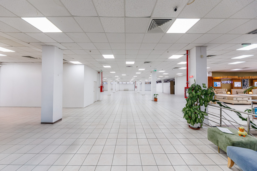 Spatiu comercial 600 mp in Centrul Comercial Kapa la etaj, Comision 0