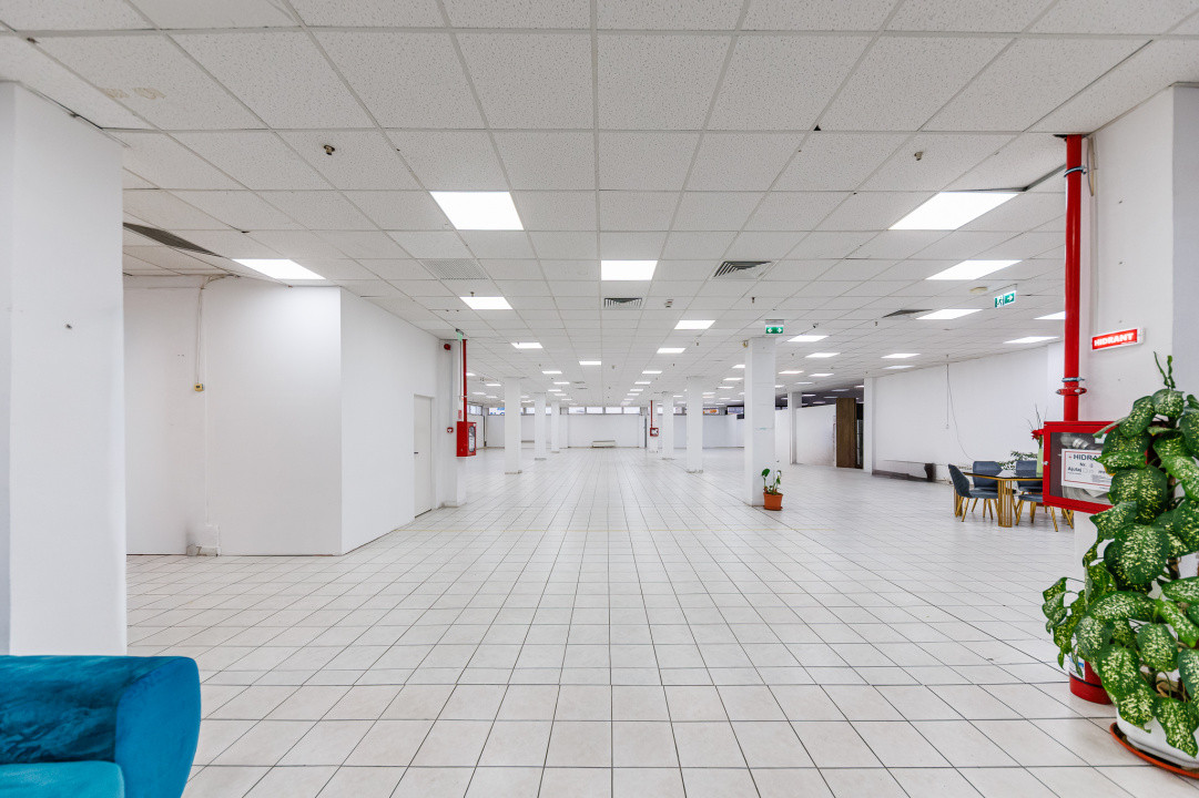 Spatiu comercial 600 mp in Centrul Comercial Kapa la etaj, Comision 0