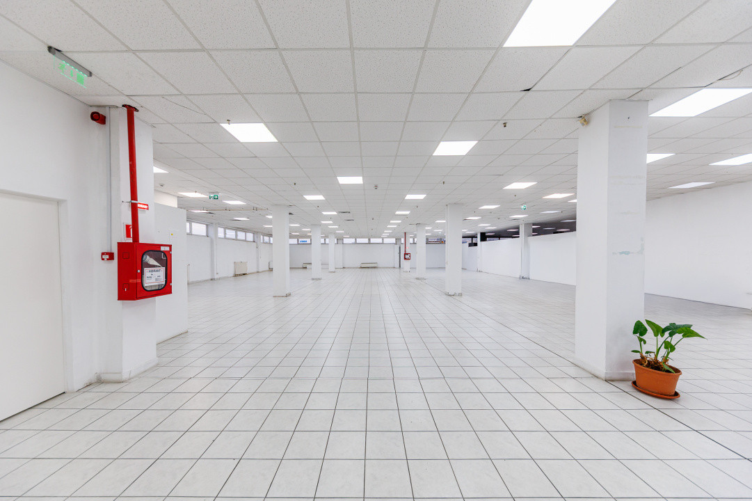 Spatiu comercial 600 mp in Centrul Comercial Kapa la etaj, Comision 0