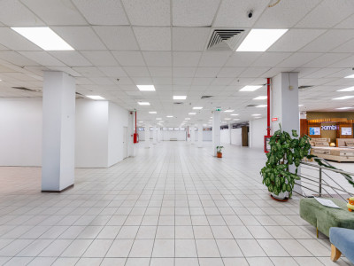 Spatiu comercial 600 mp in Centrul Comercial Kapa la etaj, Comision 0