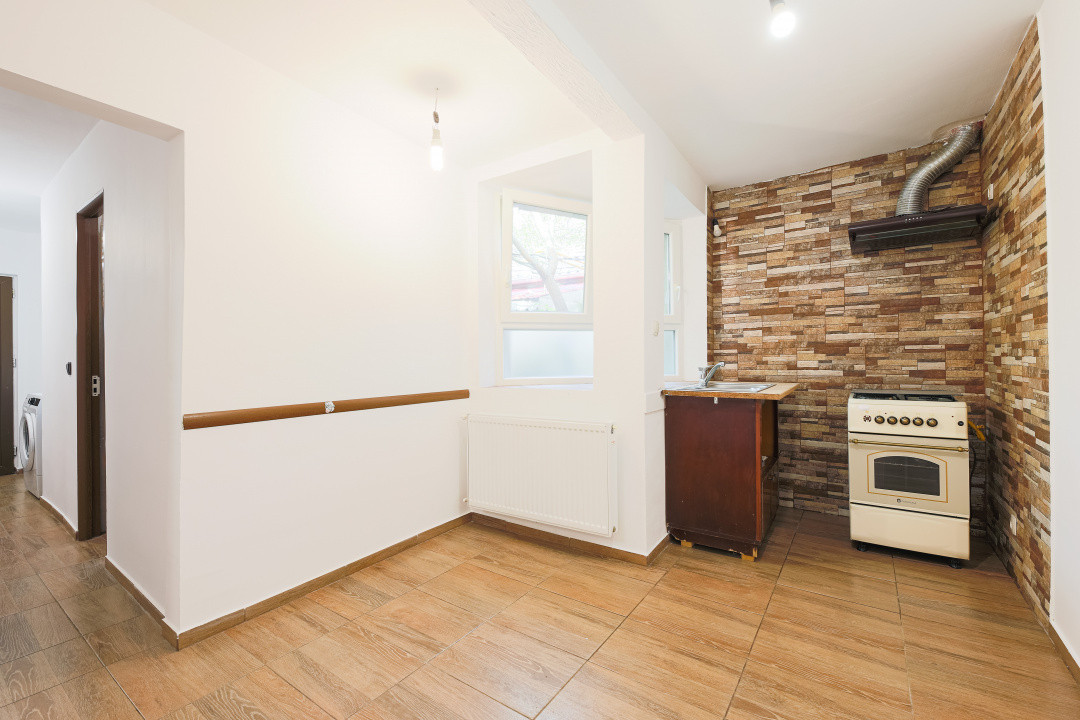 Comision 0% | Apartament 2 camere decomandat, 51 mp | Curte comuna | Porumbescu 