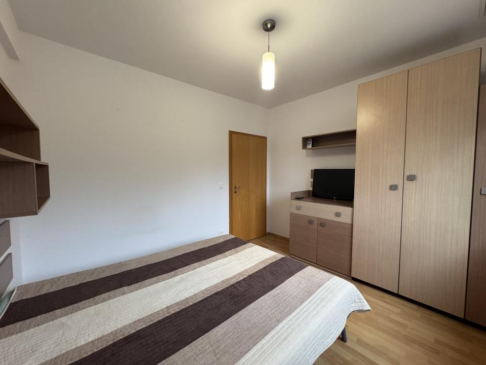 Apartament cu 3 camere, 2 bai, parter inalt, bloc nou, zona Lipovei. COMISION 0 