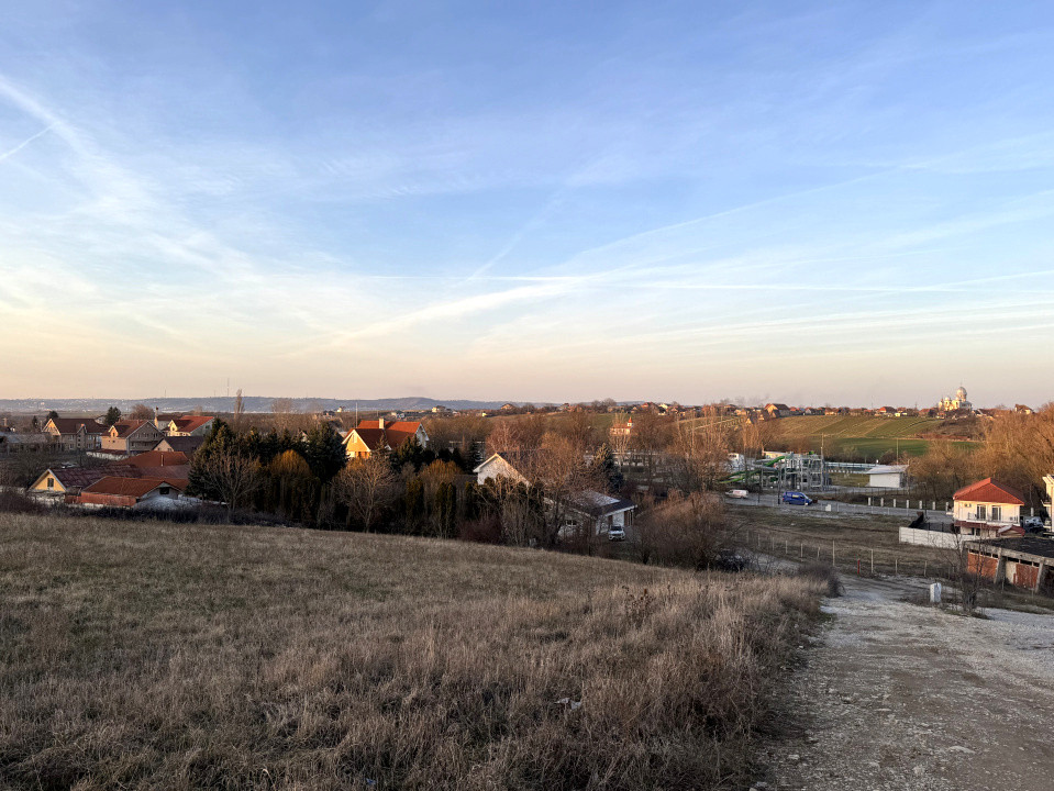 Teren intravilan 2.320 MP BĂILE 1 MAI | front stradal 104 ML | posibil parcelare