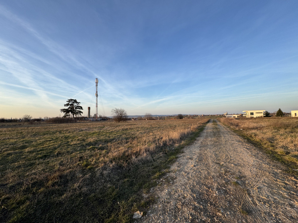 Teren intravilan 2.320 MP BĂILE 1 MAI | front stradal 104 ML | posibil parcelare