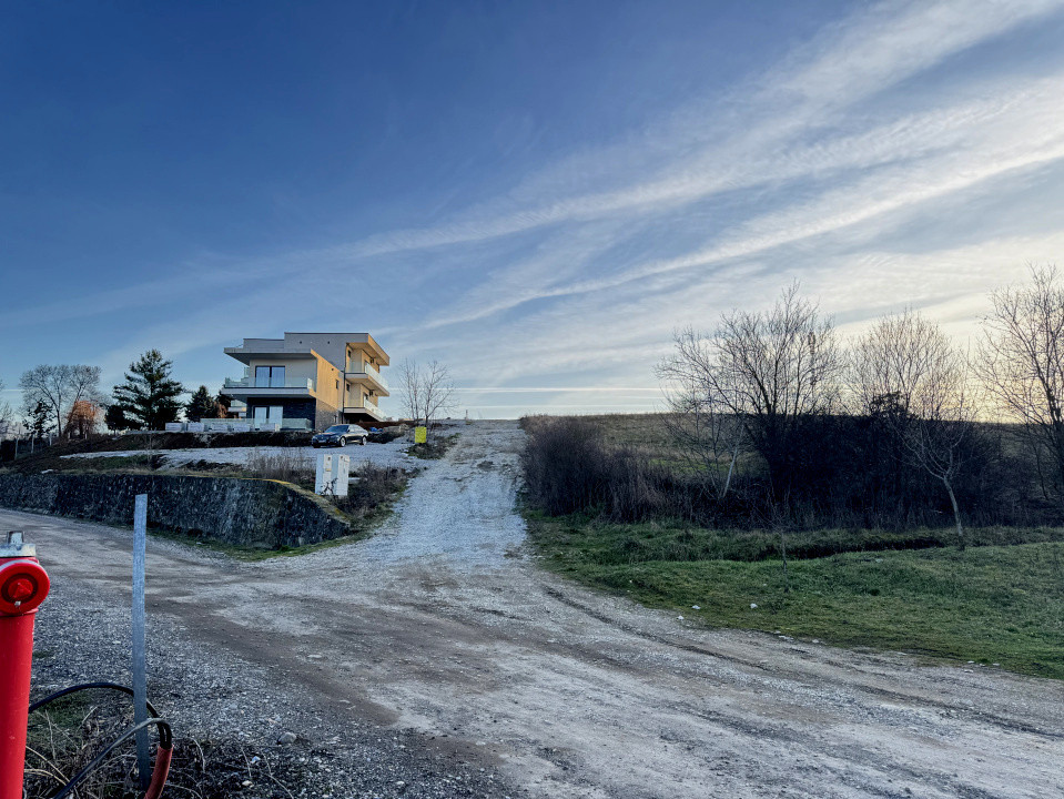 Teren intravilan 2.320 MP BĂILE 1 MAI | front stradal 104 ML | posibil parcelare