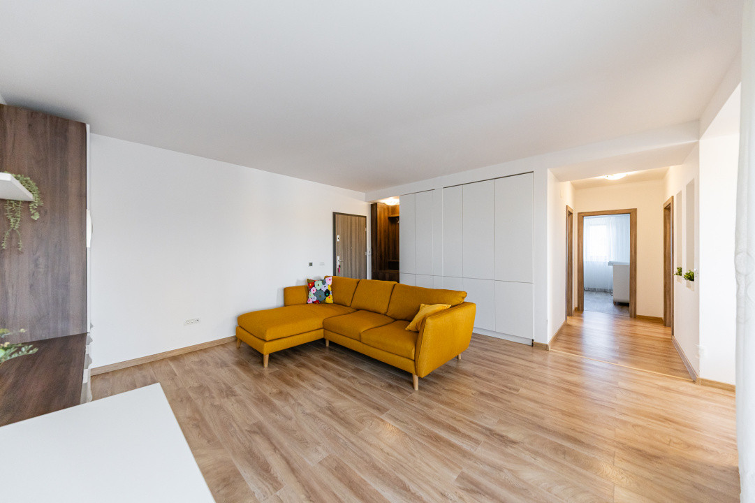 Apartament 3 cam, 76 mp + balcon, etaj 1,  Dumbravița, str. Rodiei,  Comision 0%