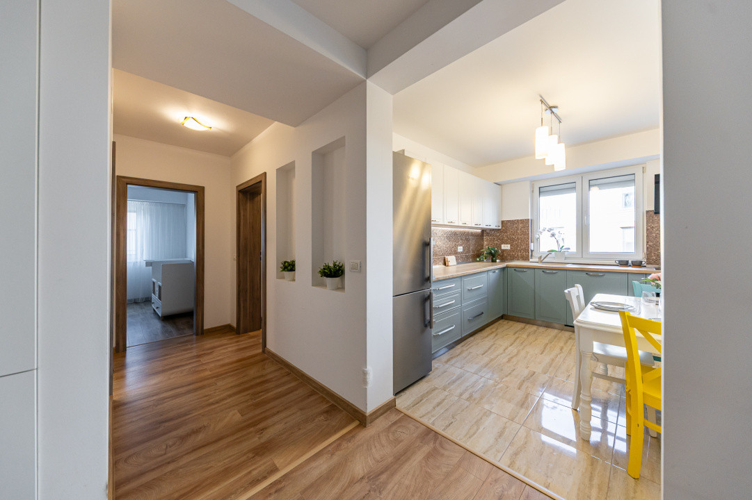 Apartament 3 cam, 76 mp + balcon, etaj 1,  Dumbravița, str. Rodiei,  Comision 0%