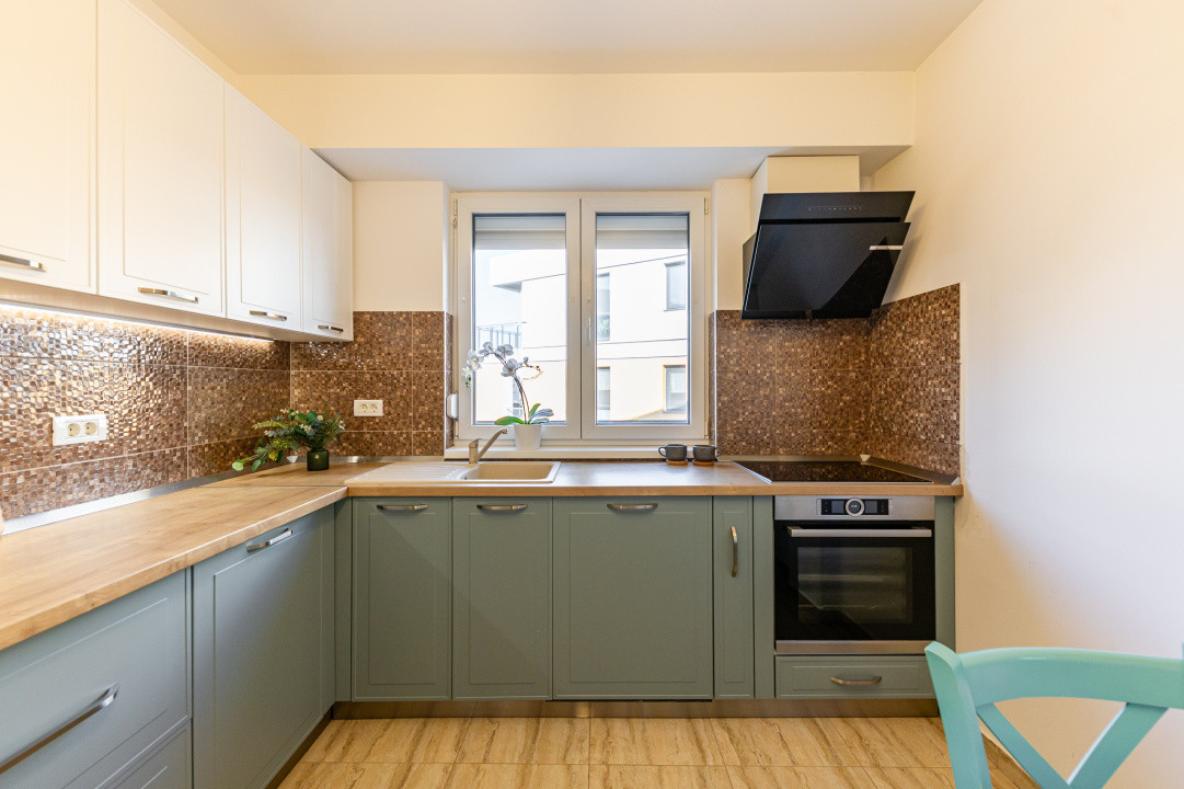 Apartament 3 cam, 76 mp + balcon, etaj 1,  Dumbravița, str. Rodiei,  Comision 0%