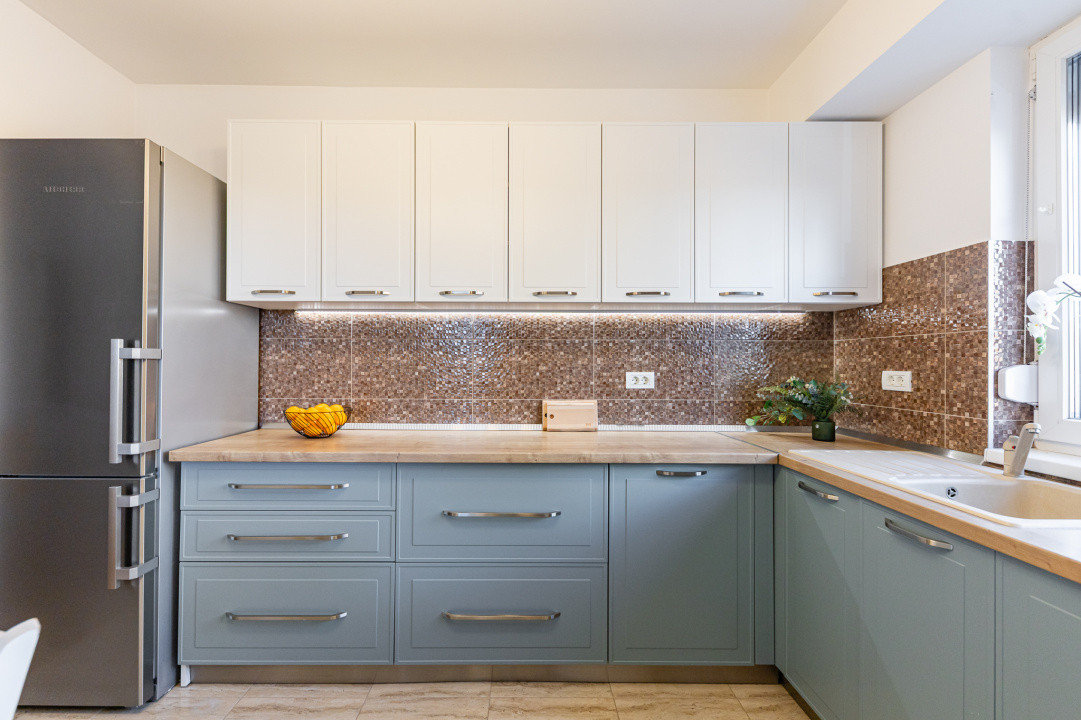 Apartament 3 cam, 76 mp + balcon, etaj 1,  Dumbravița, str. Rodiei,  Comision 0%