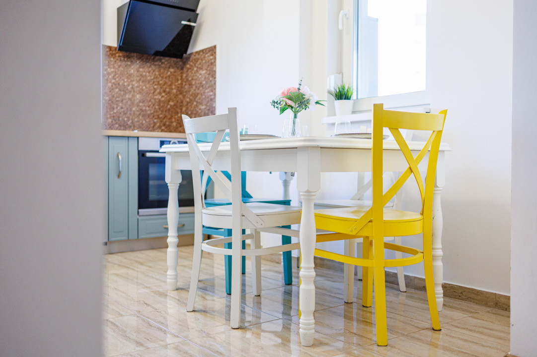 Apartament 3 cam, 76 mp + balcon, etaj 1,  Dumbravița, str. Rodiei,  Comision 0%