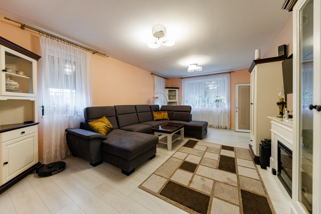 Casă mare 5 camere+casă mică, panouri, curte amenajată – Giroc, Comision 0