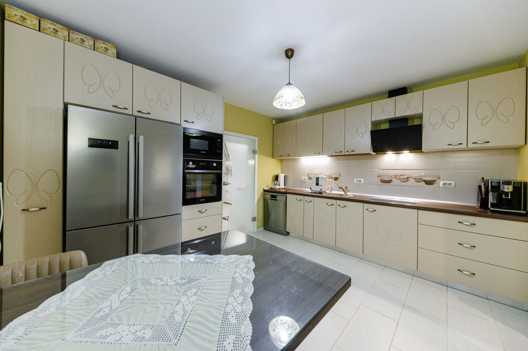 Casă mare 5 camere+casă mică, panouri, curte amenajată – Giroc, Comision 0