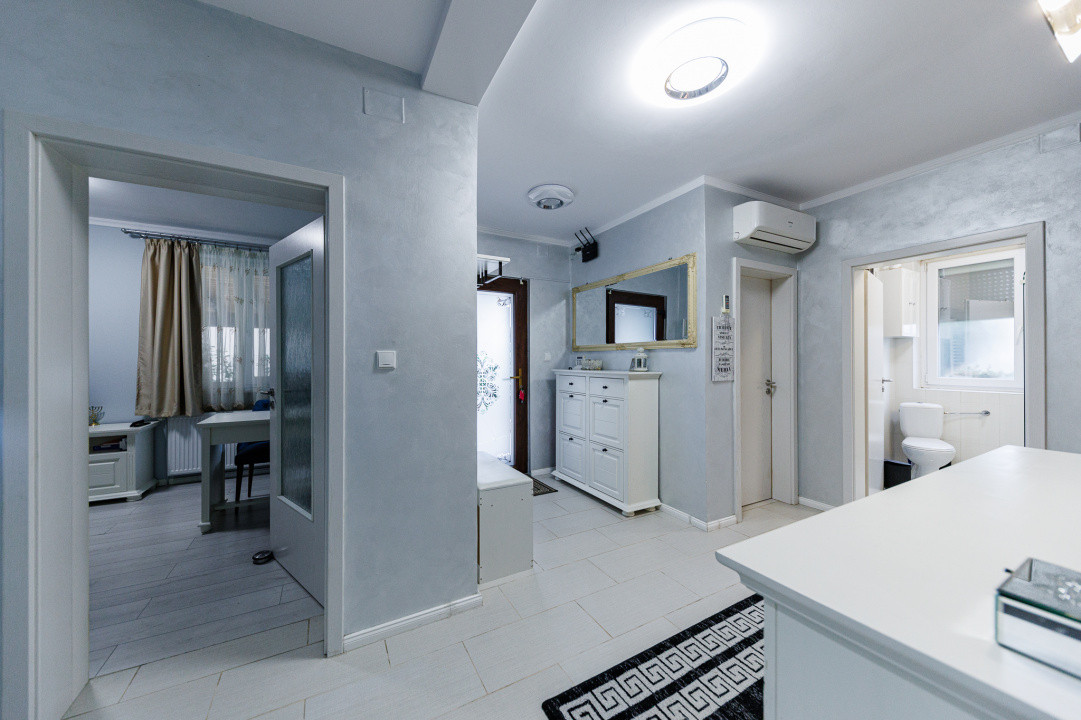 Casă mare 5 camere+casă mică, panouri, curte amenajată – Giroc, Comision 0