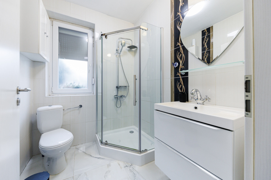 Casă mare 5 camere+casă mică, panouri, curte amenajată – Giroc, Comision 0