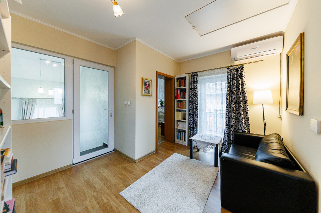 Casă mare 5 camere+casă mică, panouri, curte amenajată – Giroc, Comision 0