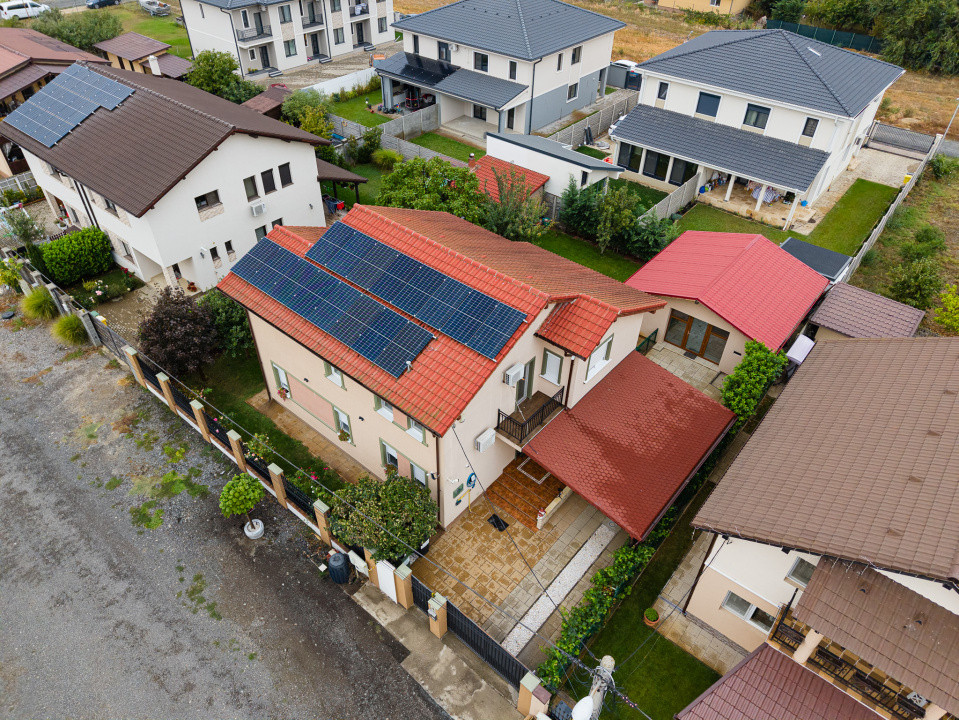 Casă mare 5 camere+casă mică, panouri, curte amenajată – Giroc, Comision 0