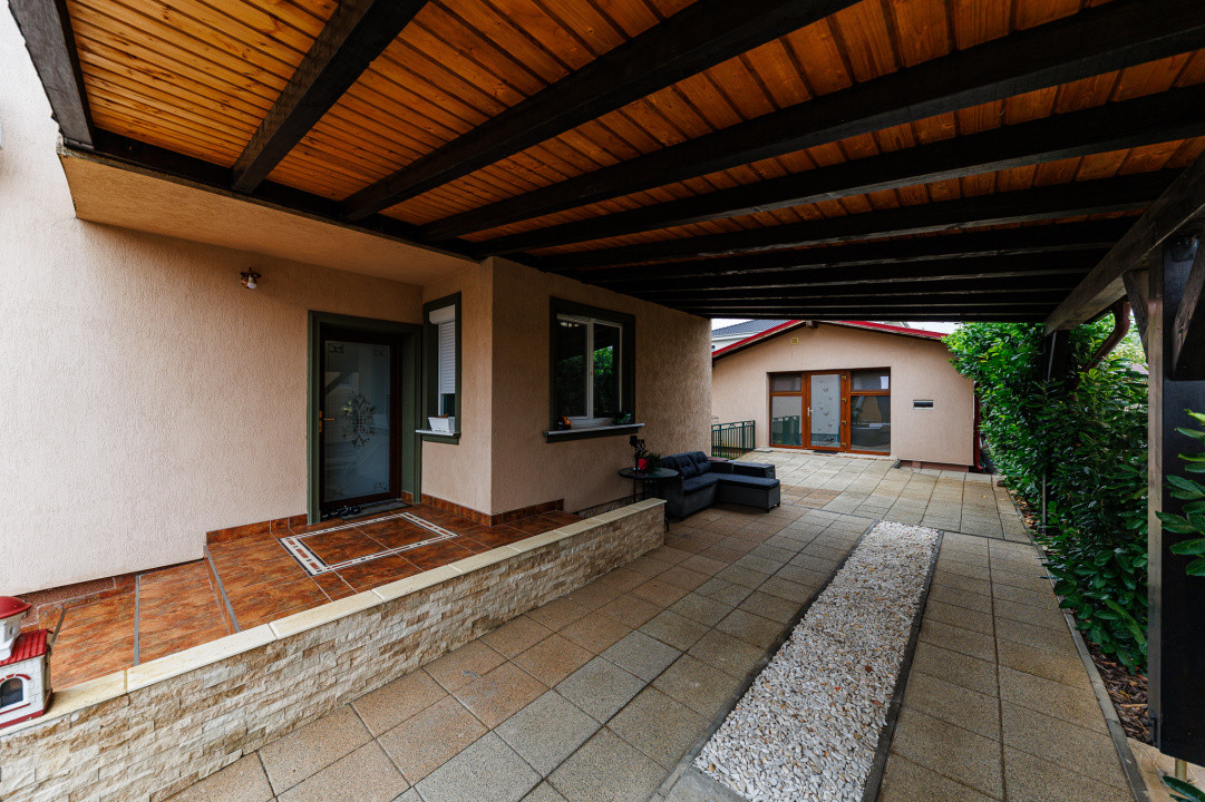 Casă mare 5 camere+casă mică, panouri, curte amenajată – Giroc, Comision 0