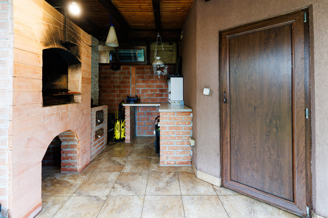 Casă mare 5 camere+casă mică, panouri, curte amenajată – Giroc, Comision 0