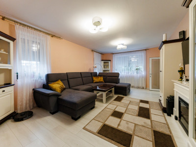 Casă mare 5 camere+casă mică, panouri, curte amenajată – Giroc, Comision 0