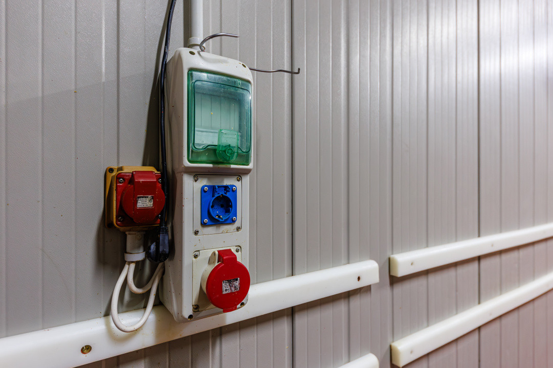 Hala depozitare, Dumbravița Timis, 1285 mp, Farma GDP Medical Cosmetice 6000 Eur