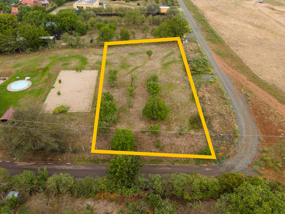 Teren intravilan 1.584 mp | 2 fronturi stradale | Murani | Comision 0%