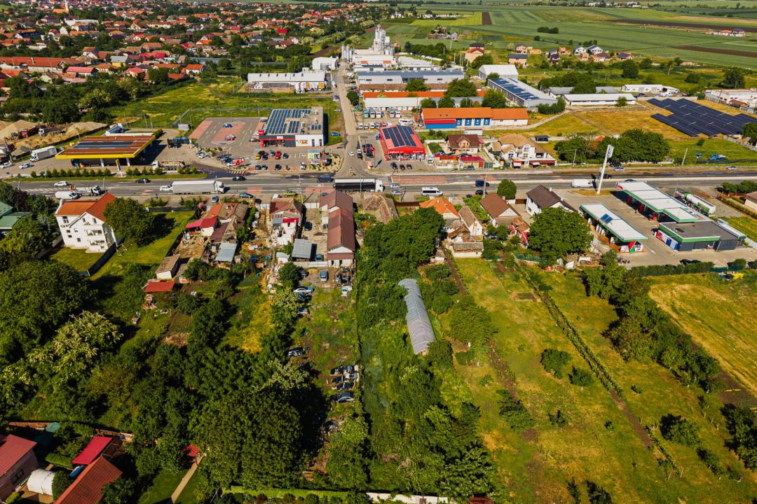 Teren intravilan 1.876 mp, la soseaua principala, Sag - Comision 0%