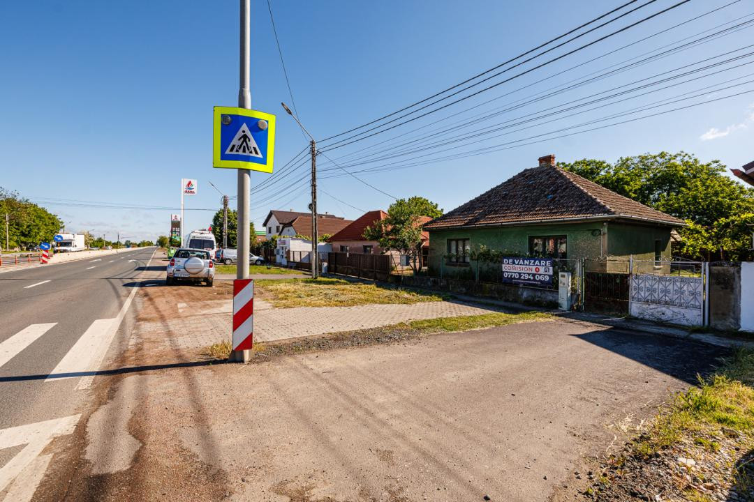 Teren intravilan 1.876 mp, la soseaua principala, Sag - Comision 0%