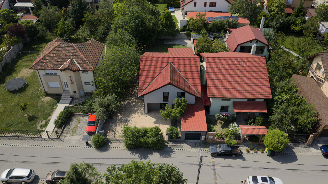 Casă individuală, Dumbrăvița, str Dorului — aproape de British și Babel