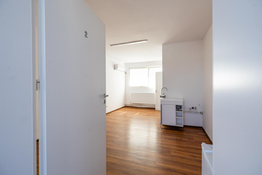 Birou 20,47 mp, renovat, aer conditionat, et 2, Mehala | Comision 0