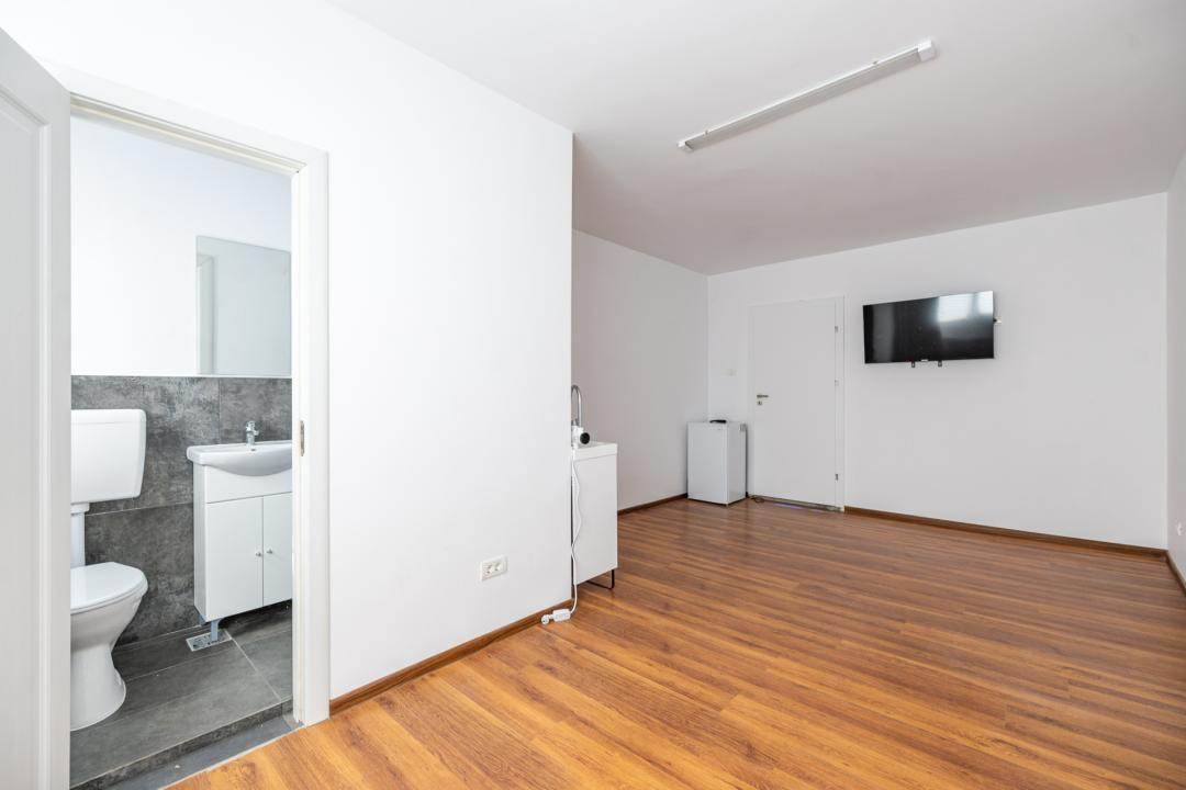 Birou 20,47 mp, renovat, aer conditionat, et 2, Mehala | Comision 0