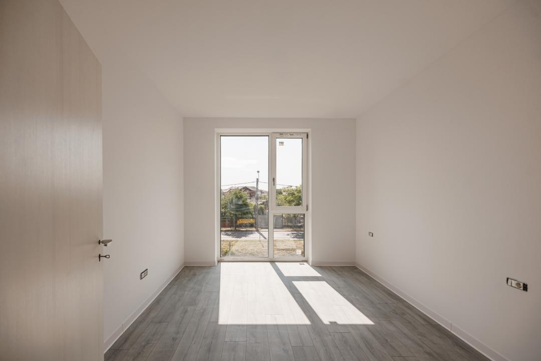 Apartament 2 camere, terasa 10,9 mp, ansamblu nou | Comision 0