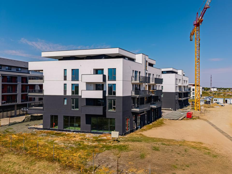 Apartament 2 camere, terasa 10,9 mp, ansamblu nou | Comision 0
